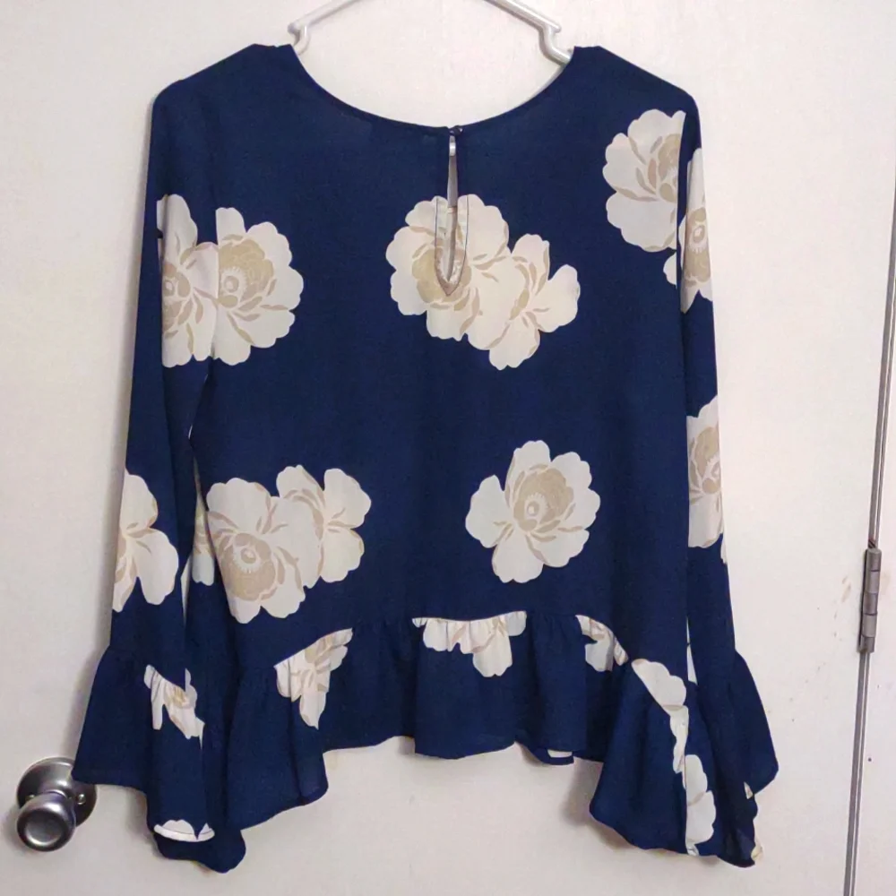 Anna Navy Floral print top